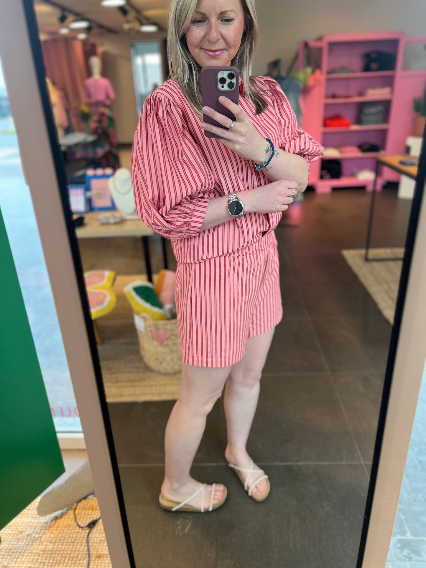 Short Belle