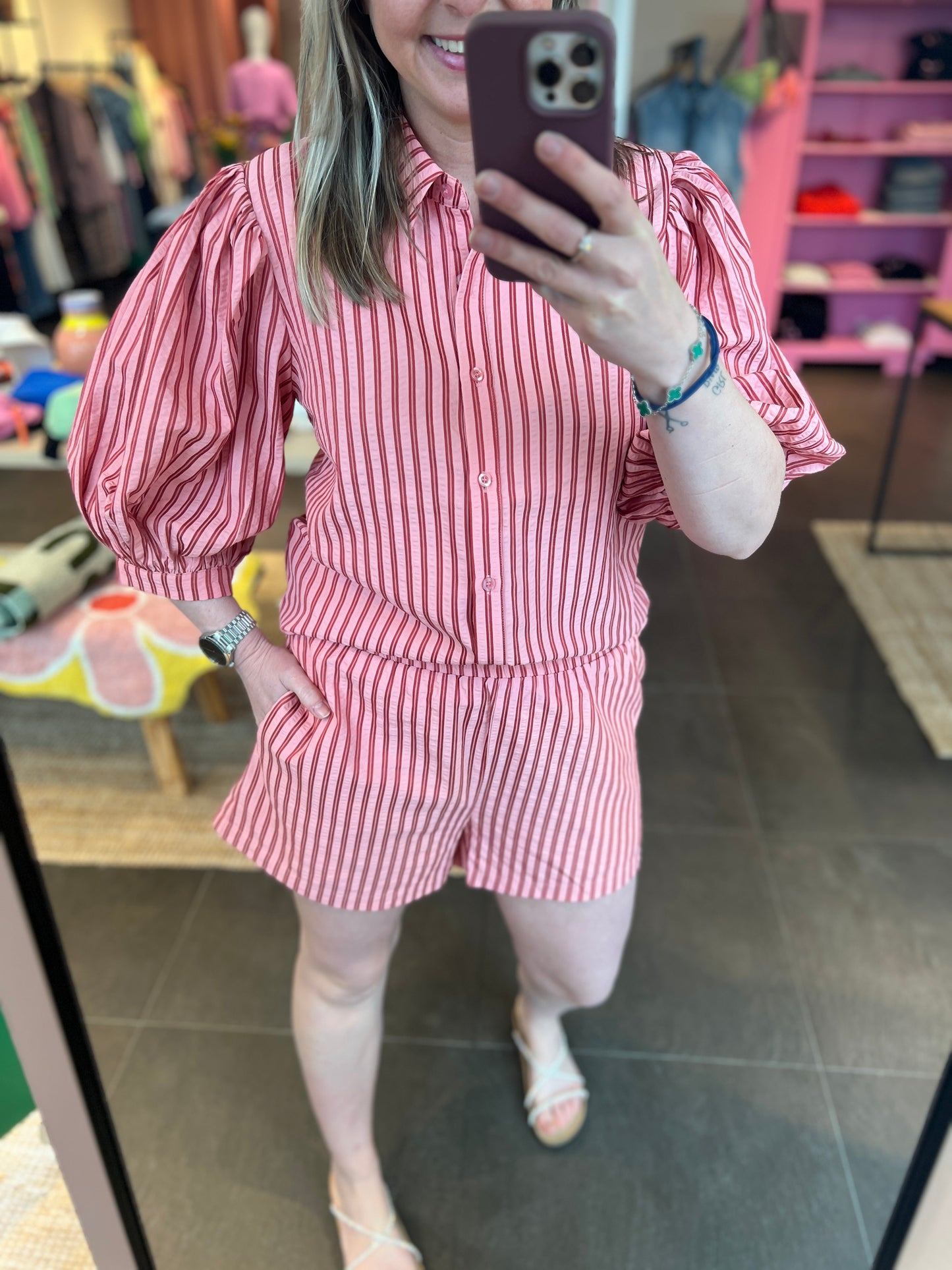 Short Belle