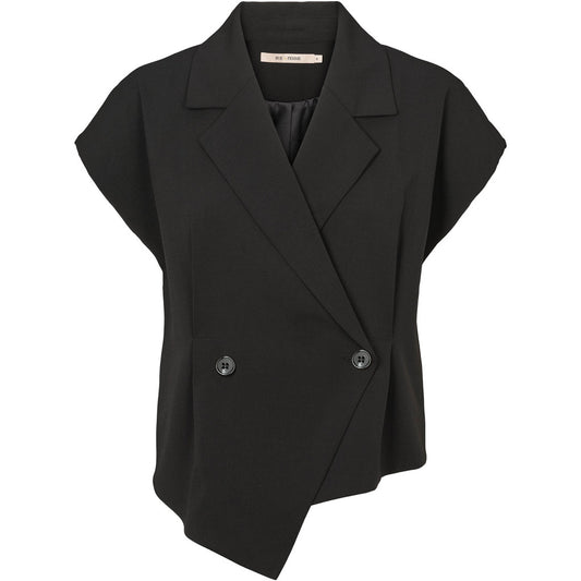 Solveig Vest